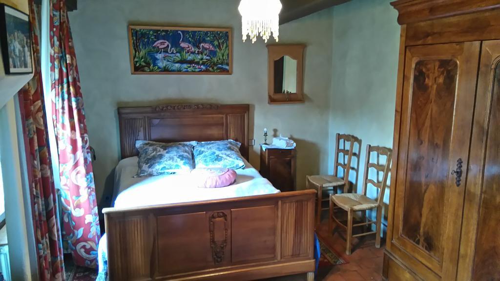 Вилла Ferme De Montalibord Vescours Экстерьер фото